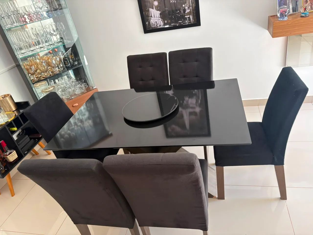 Mesa de Jantar (135cm x 90cm) + 06 cadeiras  - Foto 2