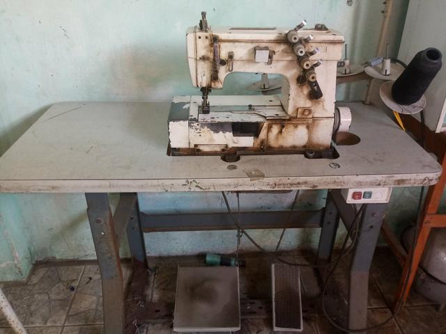Máquina de costura - Foto 2