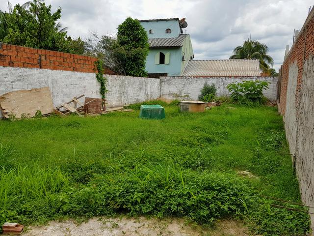 Vendo terreno no bosque com título definivo