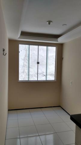 Apartamento com ótima localização na Maraponga, água e iptu incluso, 1 vaga garagem - Foto 4