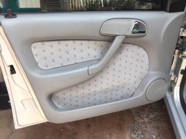 Volkswagen Parati Comfortline 1.8 Completa - Foto 10