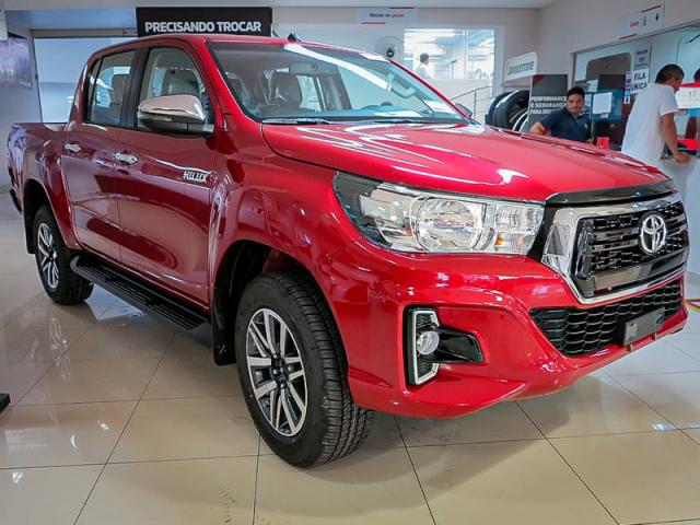 TOYOTA HILUX CD DSL 4X4 SRV AT 19/19