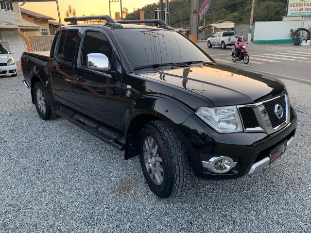 Nissan Frontier SL Série 10 Anos 2.5 Automática 4x4 Diesel Bancos em Couro 2012/2013 - Foto 2