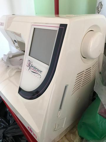 Máquina de bordar Elna 8300 - Foto 2