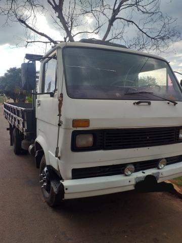 Vendo ou troco caminhao 3/4 Volkswagen 790 ano 87