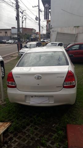 Etios sedam mod.2015 - Foto 4