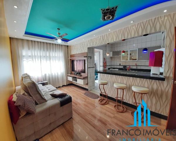 Apartamento em destaque de 01 Qt reformado com vaga e elevador