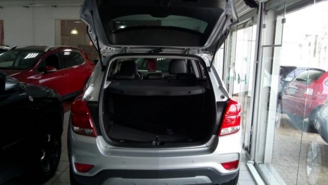 CHEVROLET TRACKER PREMIER 4X2 1.4 TURBO AT6 Prata 2017/2018 - Foto 10