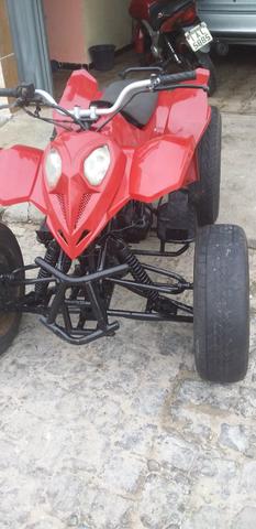 Vende-se ou troca -se em moto