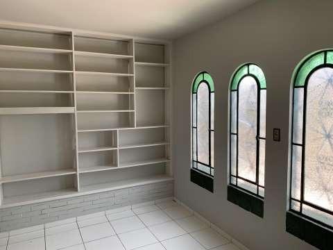 Aluga-se casa direto com o proprietário e com excelente localização!! - Foto 8