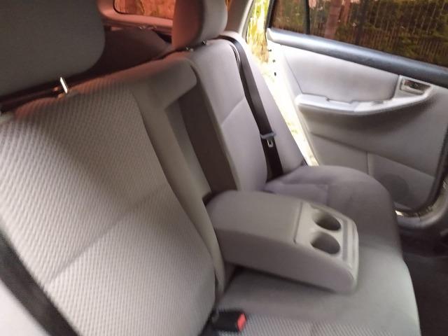 Toyota Corolla Fielder Automática - Foto 4
