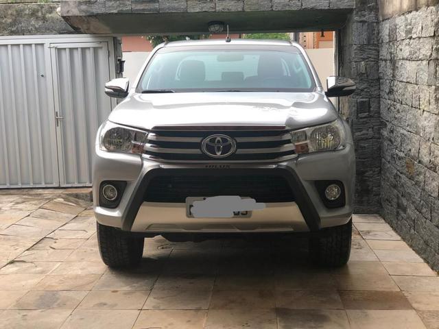 Hilux SRV 2017 completa com acessórios