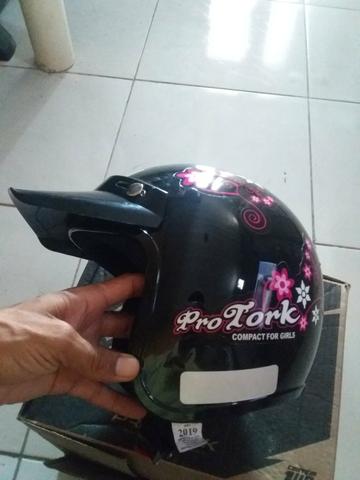 Capacete aberto