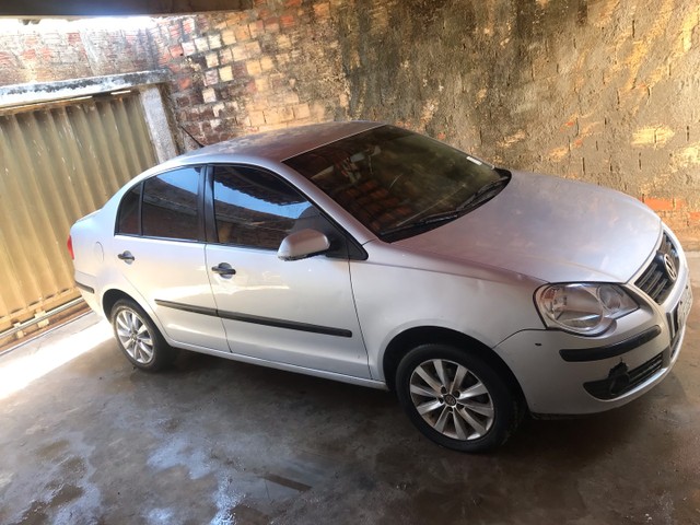 POLO SEDÃ 1.6