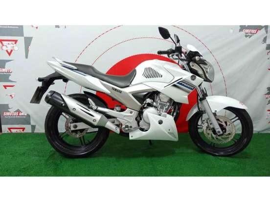 MOTO YAMAHA YS 250 FAZER