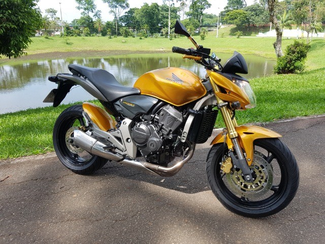 CB 600F- NOVINHA- PERFEITA-