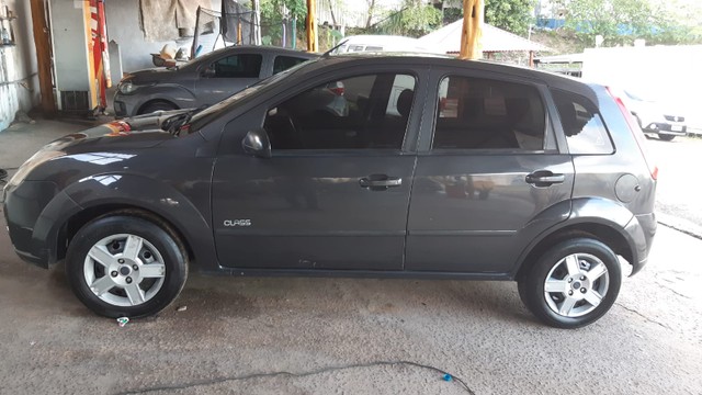 FORD FIESTA 2010