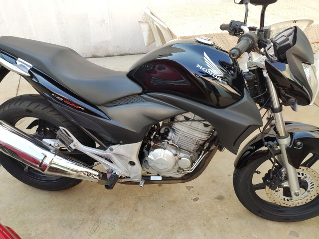 HONDA CB 300R