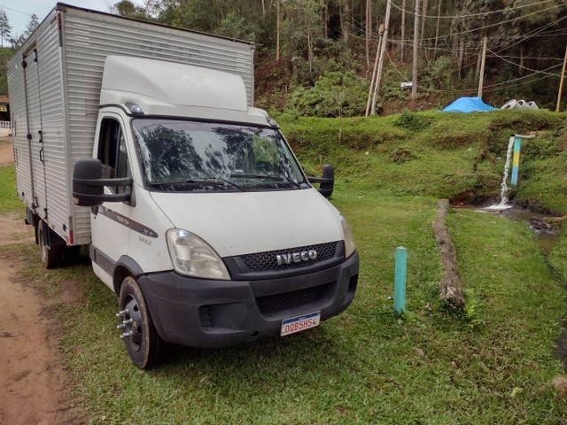 IVECO CAMINHÃO RODAGEM DUPLA