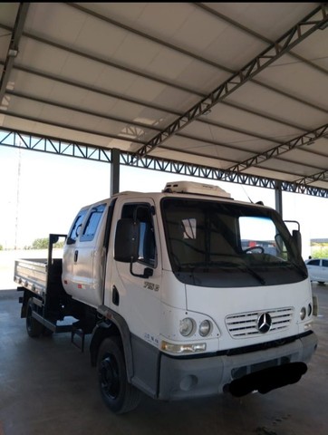 VENDO OU TROCO CAMINHÃO ACELLO 715 2006