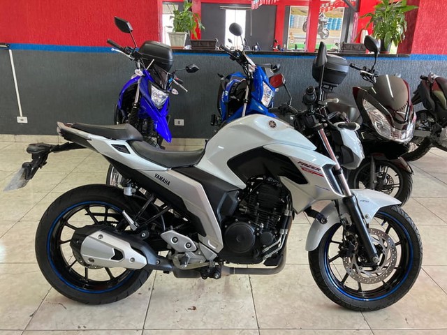 YAMAHA FZ25 FAZER