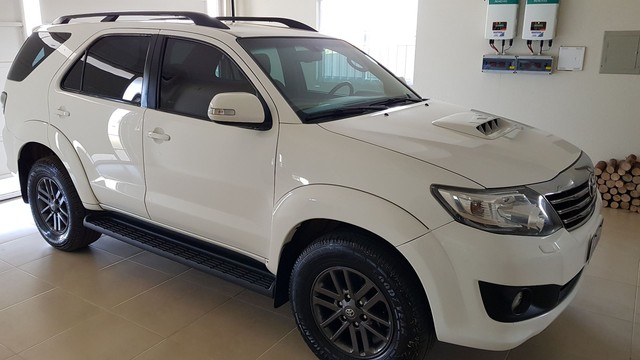 TOYOTA SW4 2015 5L IMPECÁVEL. 77.000KM