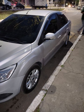 VENDO FOCUS SEDÃ GNV MUITO NOVO !!!