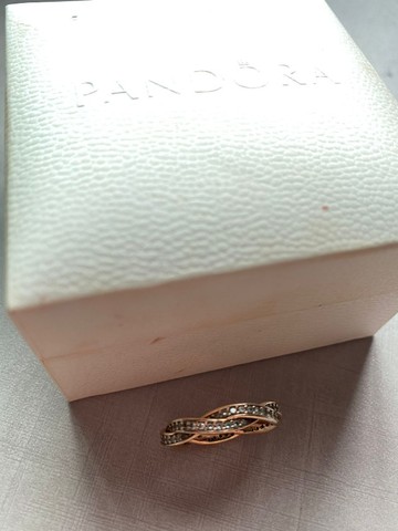 Anel Pandora rosé com zirconias  - Foto 2