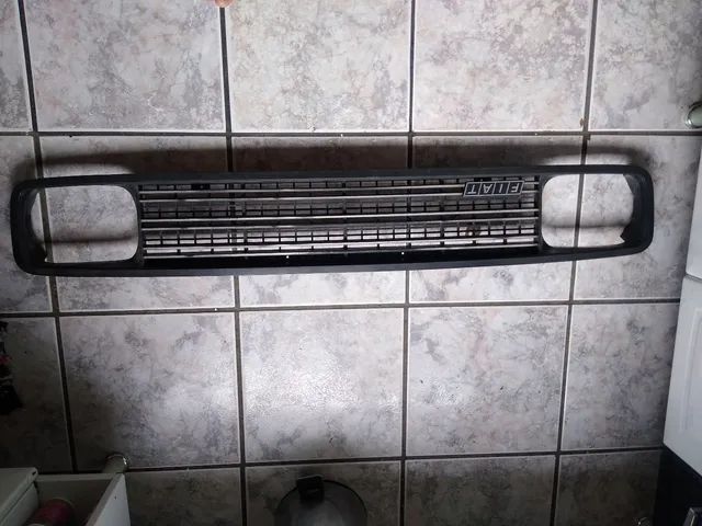Grade Fiat 147