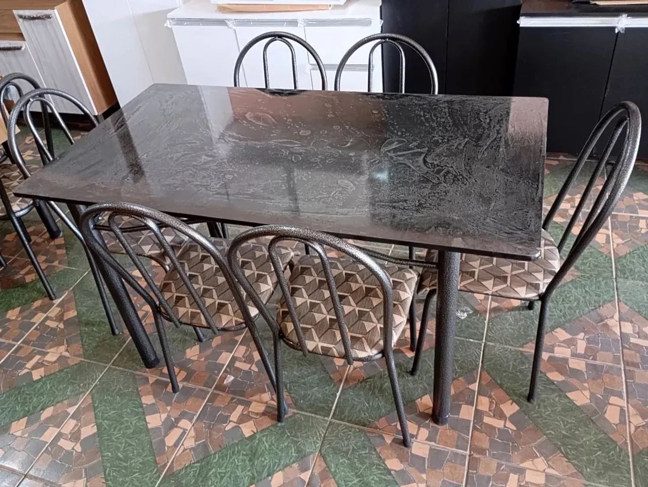 Mesa com 6 cadeiras. Parcelo no cartão e entrego em Anápolis. - Foto 3
