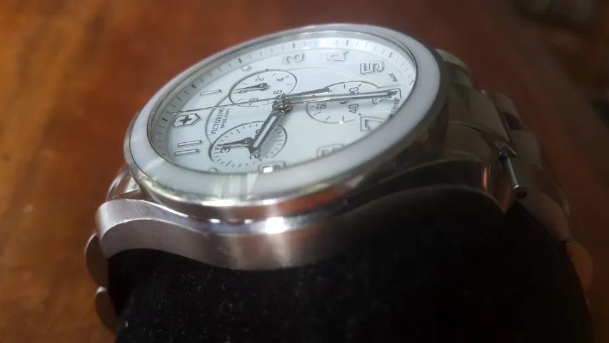 Relógio victorinox chrono classic ceramic - Foto 3