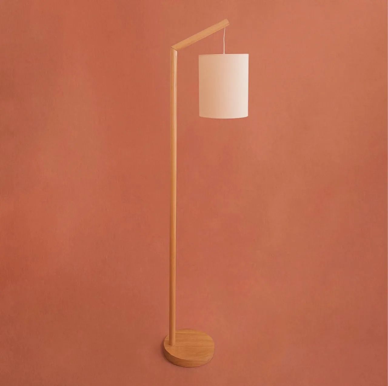 Luminária Minimalista de Piso II