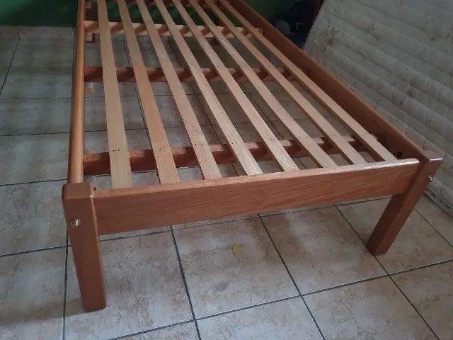 Cama De Solteiro feito de madeira maciça - Foto 2