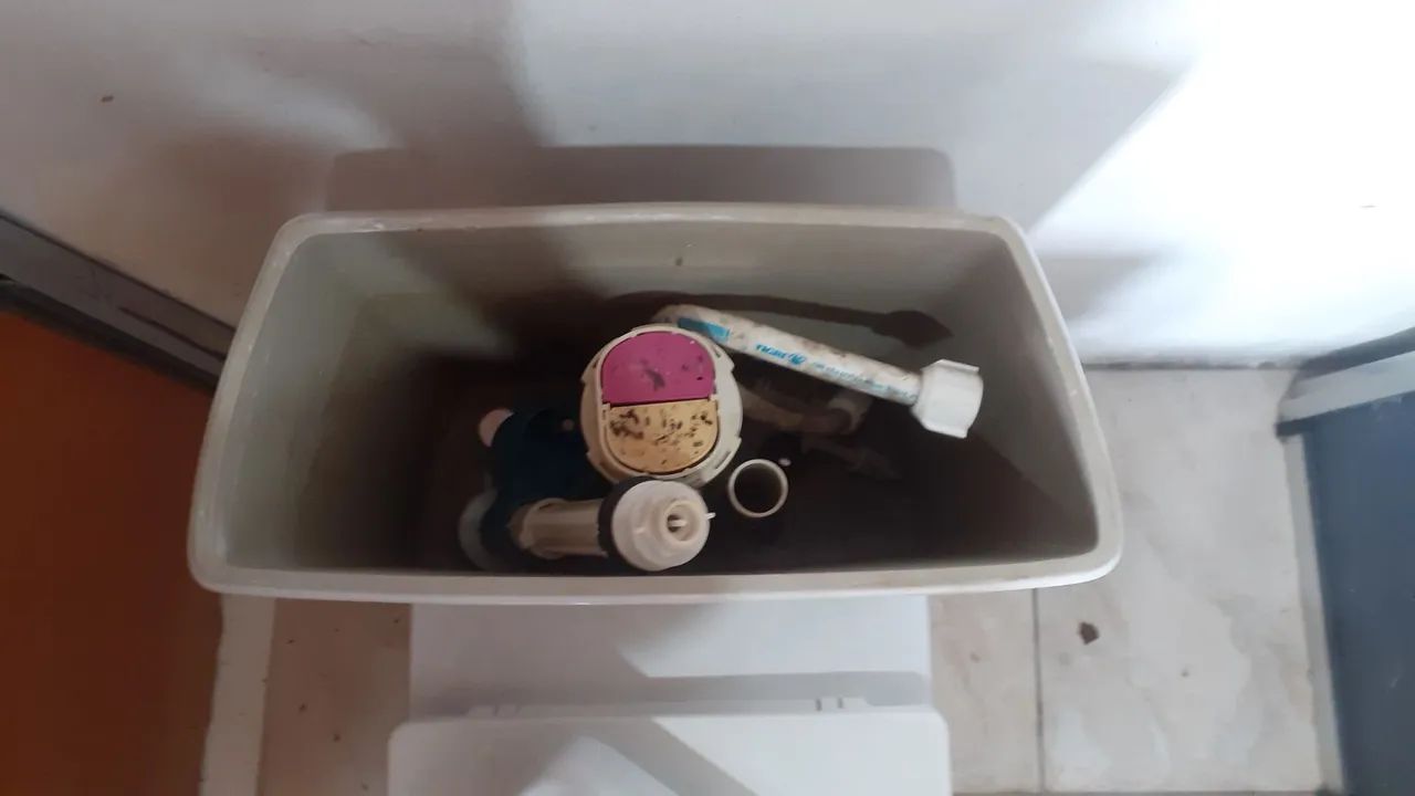 Vaso Sanitário com tampa automática em ótimo estado! - Foto 4