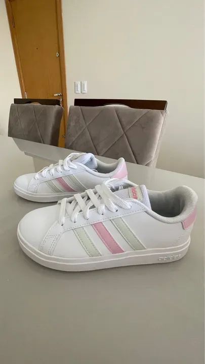 Tênis adidas n32