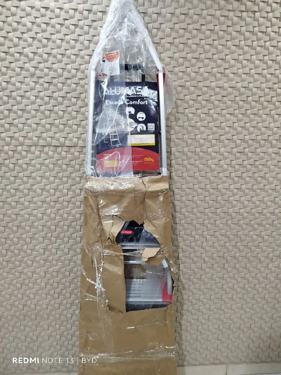 Escada Alumínio e Plástico Alomasa Comfort 150kg - Foto 2