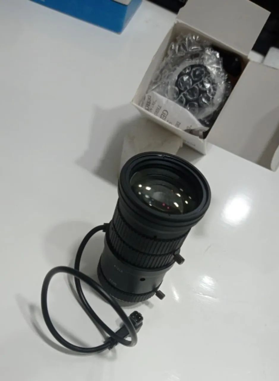 Lente CCTV Novas. Varifocal 6 MP 1/2,7" F1.4 5,0-50 mm. DC Íris Automática - Foto 3