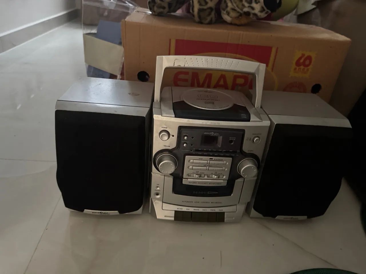 Mini System Britânia com CD Player e Rádio