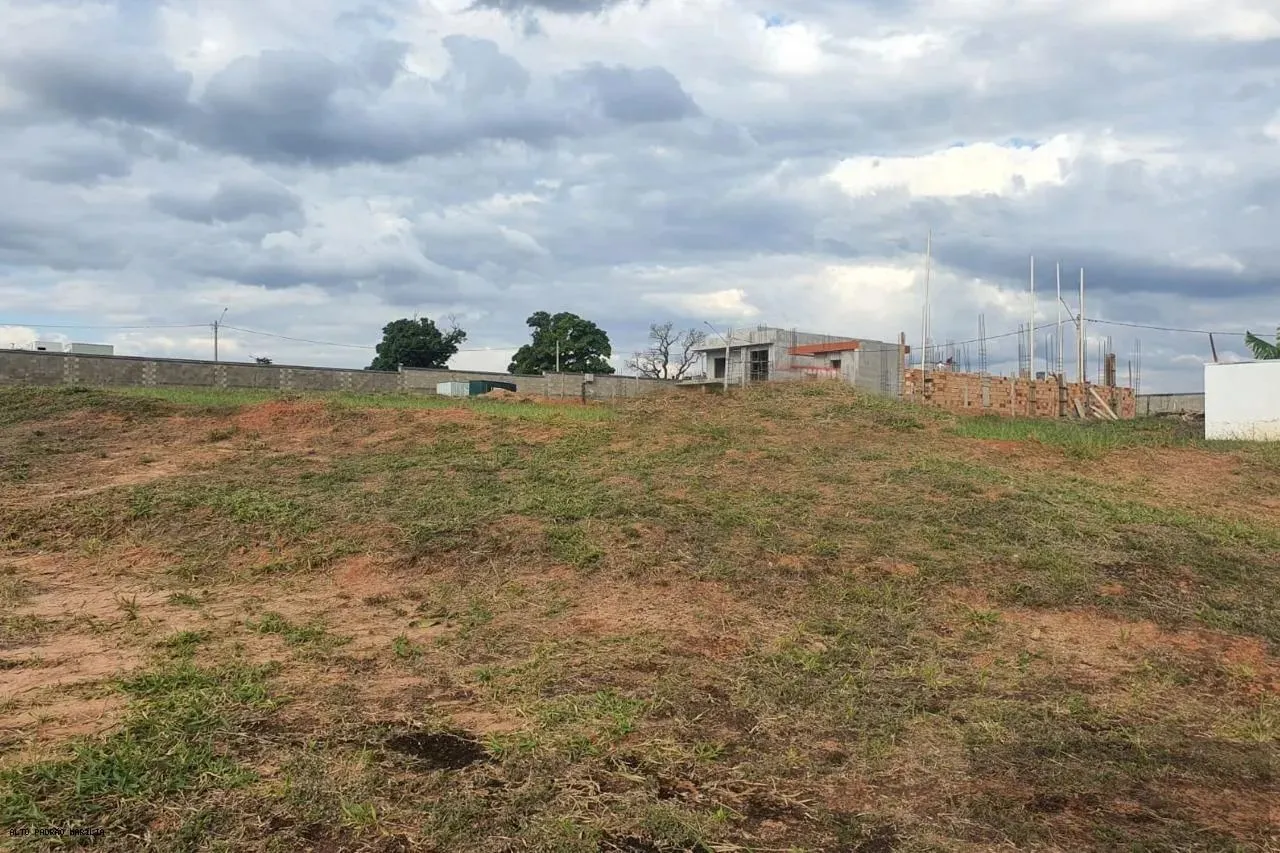 Terreno em Condomínio para Venda em Marília, Condomínio Villa Flora III