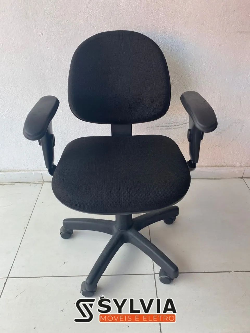 Cadeira acolchoada  - Foto 3