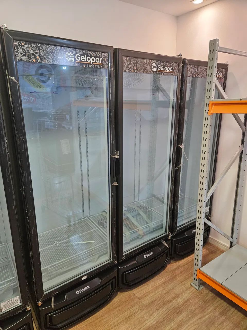 cervejeira 3 portas de 1450L Gelopar - nova a pronta entrega 