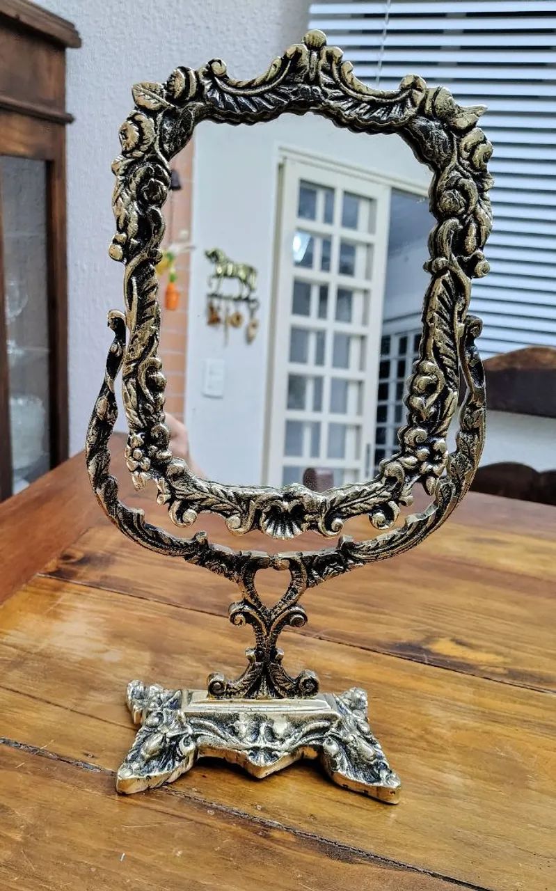 Espelho antigo em bronze