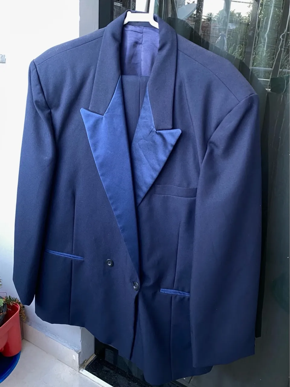 Terno azul escuro