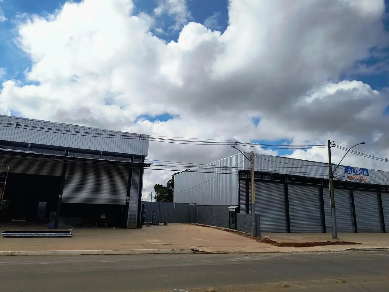 VICENTE PIRES RUA 04, LOTE 400M2, PLANO, CONDOMÍNIO, EXCELENTE LOCALIZAÇÃO SÓ 380MIL AC CA