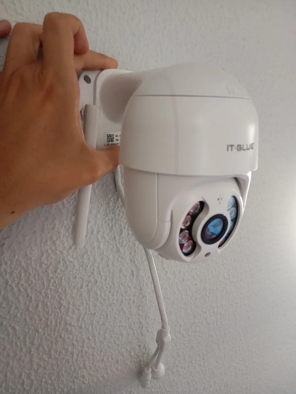 Câmera de Segurança IT-BLUE - Visão Noturna e Wifi