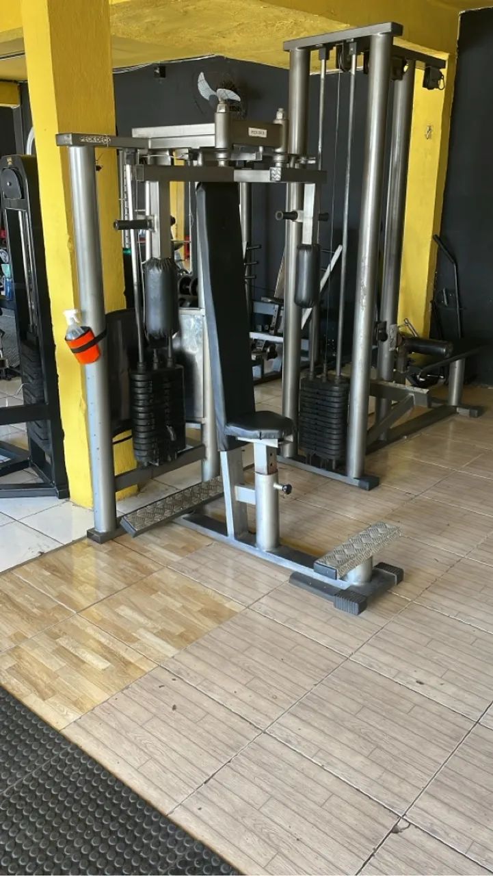 Máquinas  academia  - Foto 2