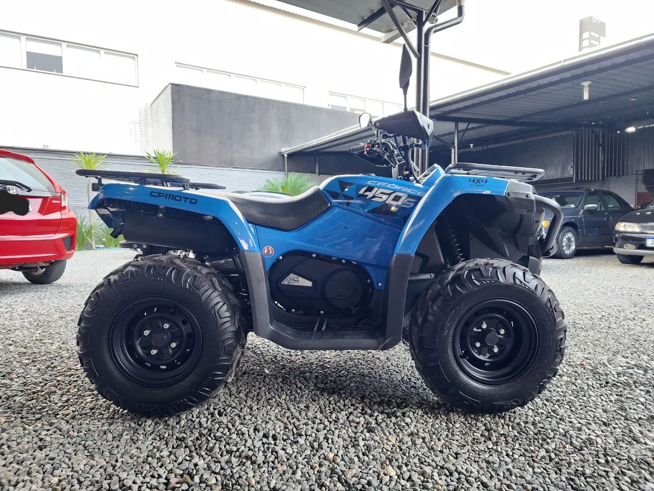 Quadriciclo CFORCE 450S Ano 2022<br>Com apenas 144 km. - Foto 3