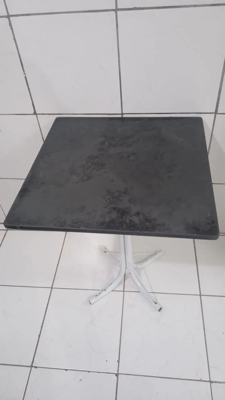 Mesa de mármore 64220715435394120