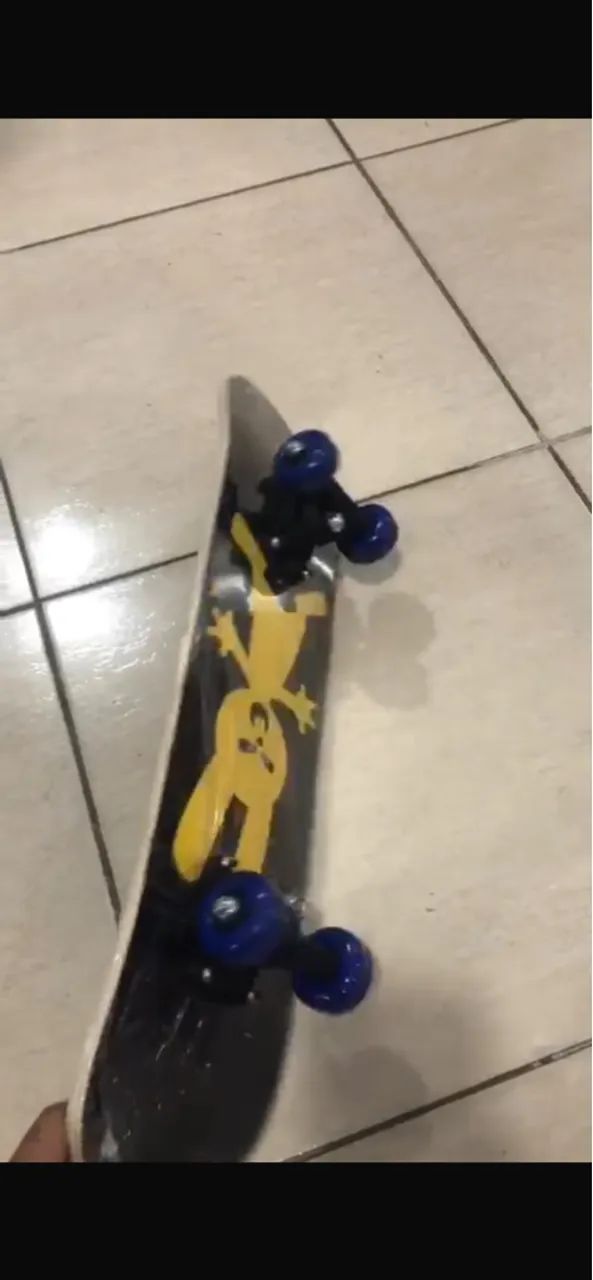 Skate Infantil Semi Profissional Montado Estampado 60cm 45kg - Foto 3