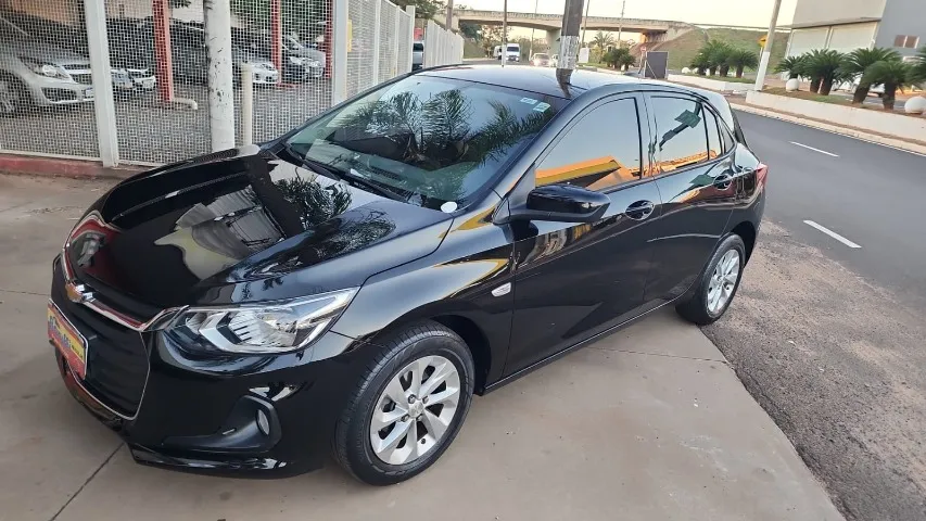 Onix LTZ 1.0 automático